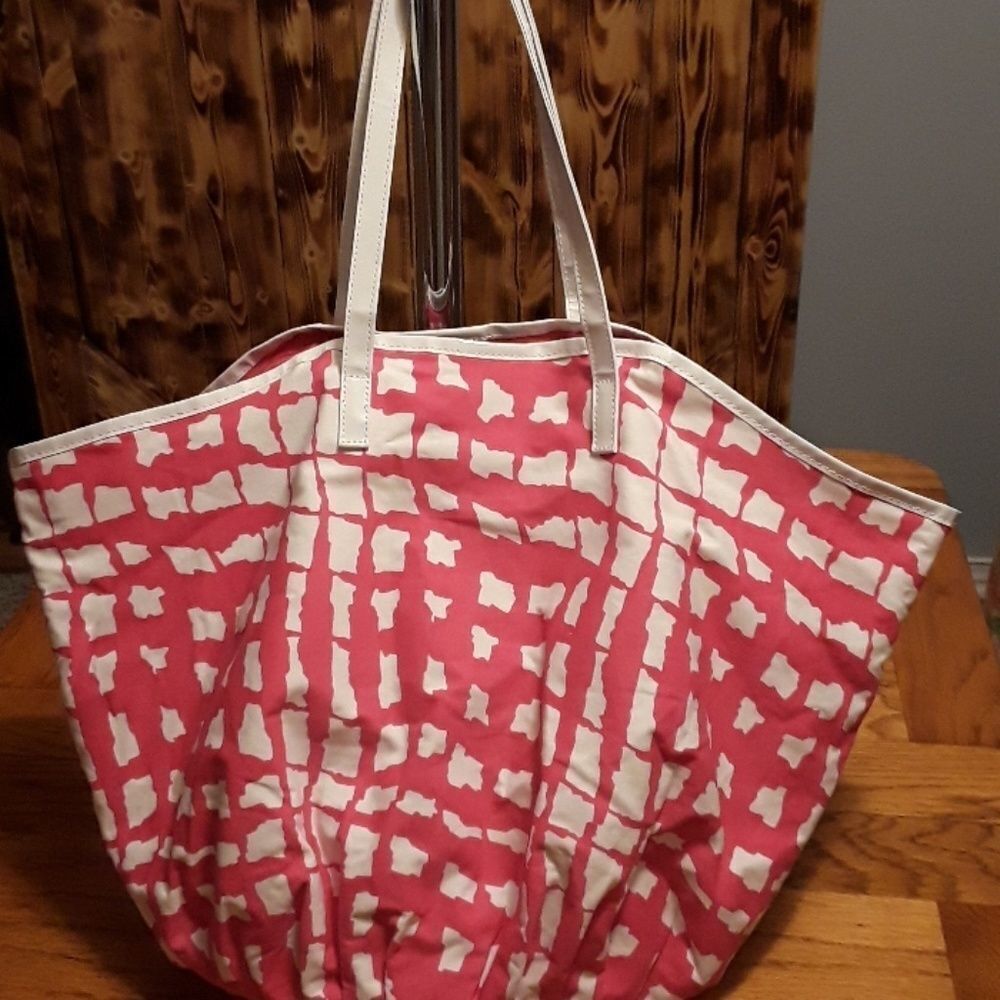 Saks Fifth Avenue Large Tote